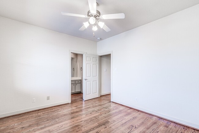 Building Photo - 403 Harborside Way