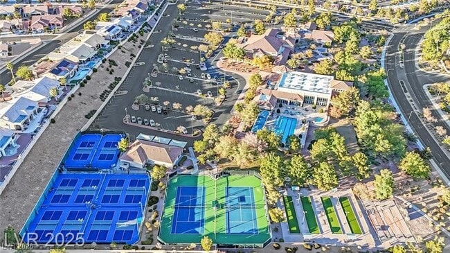 Building Photo - 3033 Highland Falls Dr