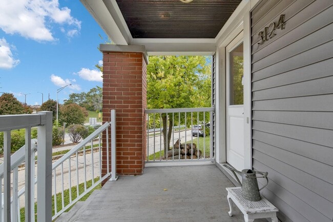 Building Photo - 3124 S Ellen St