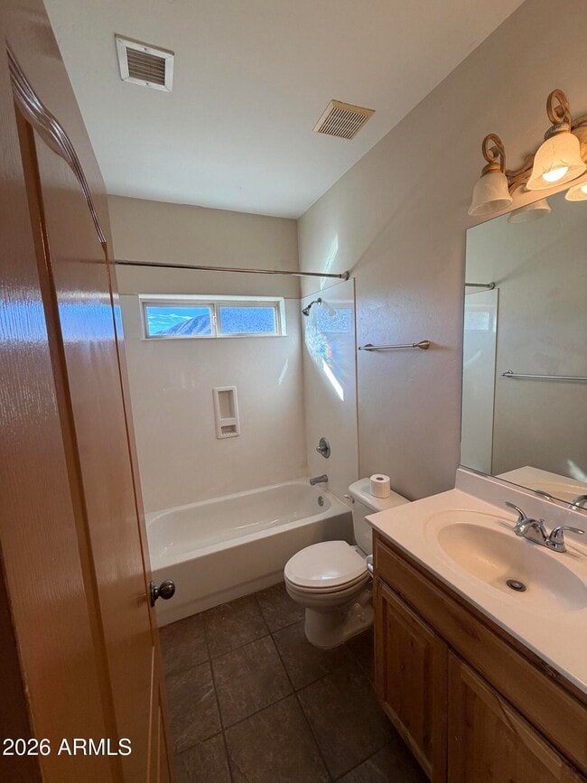 Building Photo - 8081 S Fairfield Cir