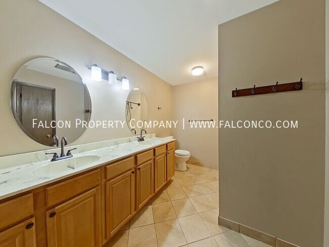 Building Photo - 133 Dolomite Dr
