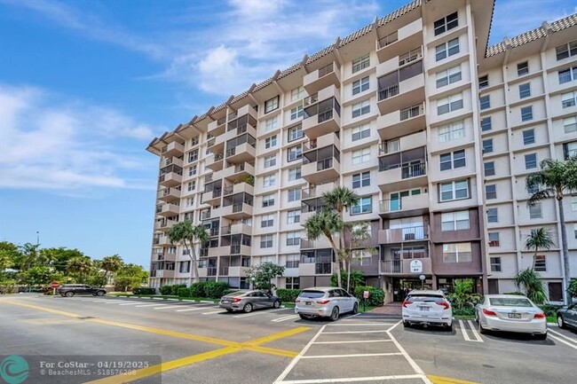 Building Photo - 777 S Federal Hwy