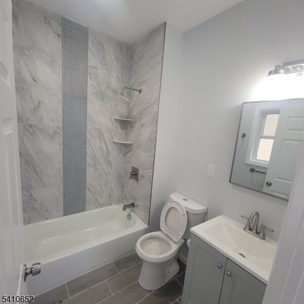 Building Photo - 138 21st St