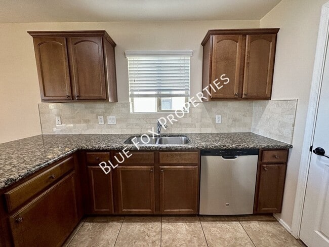 Building Photo - 13323 N Barlassina Dr