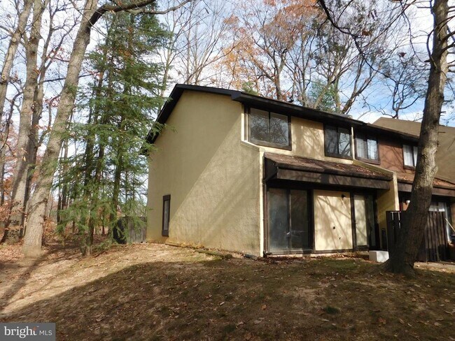 Building Photo - 2130 Cartwright Pl