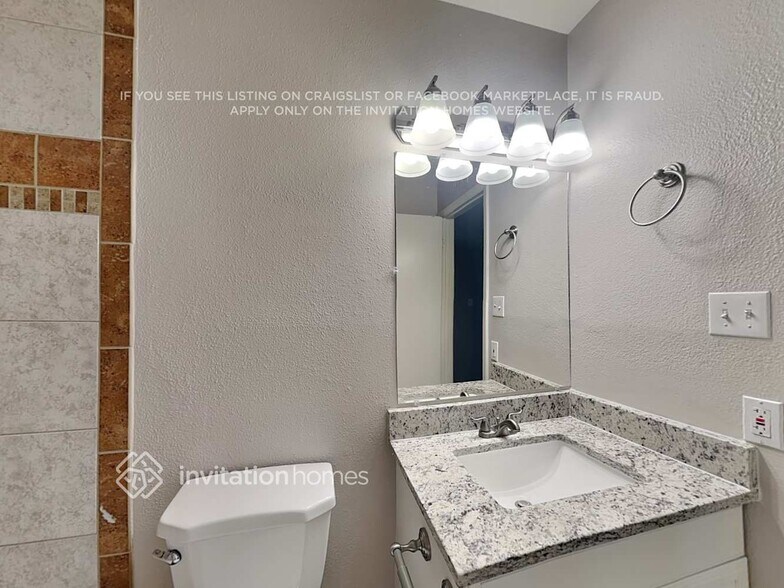 Building Photo - 3206 N Emerson St