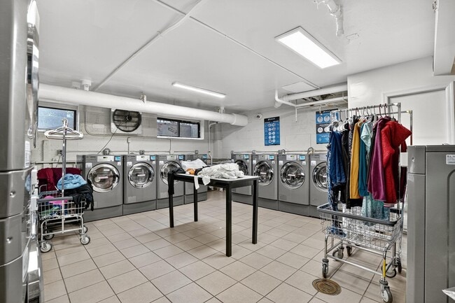 Building Photo - 1225 John F. Kennedy Blvd