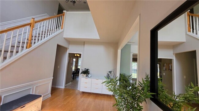 Building Photo - 7430 Newstead Dr