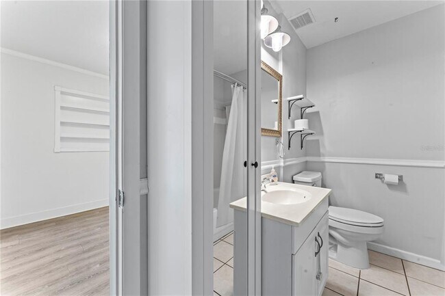 Building Photo - 4011 W El Prado Blvd