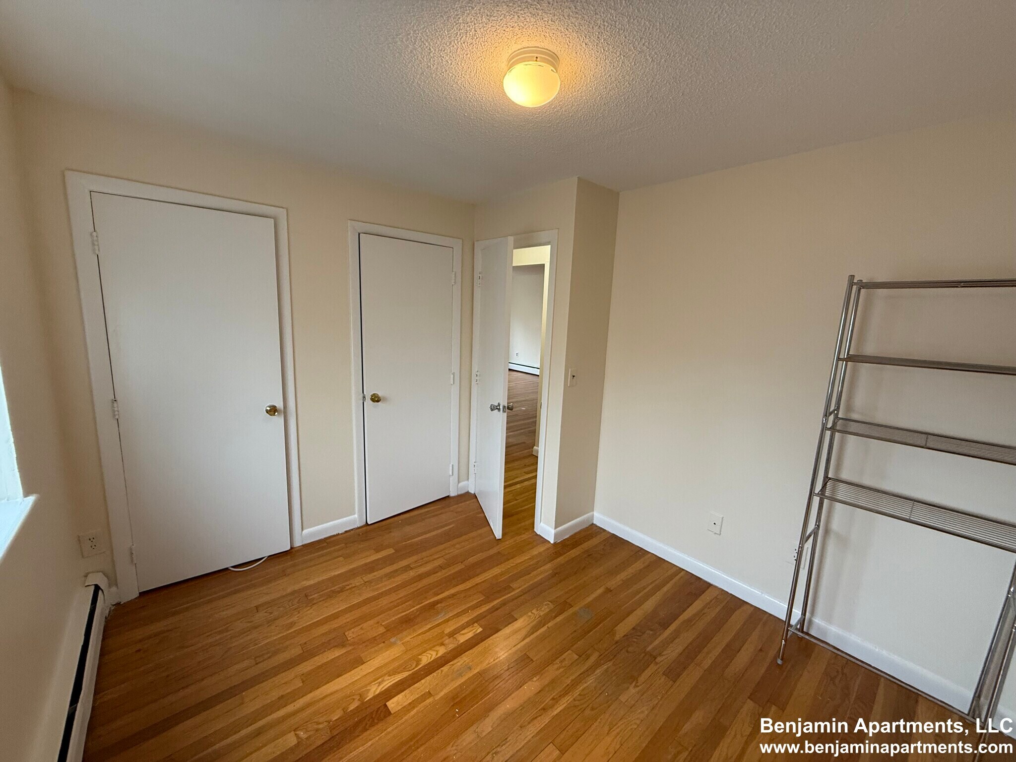 Building Photo - 99 Dustin St