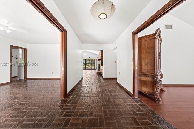 Building Photo - 22100 SW 194th Ave