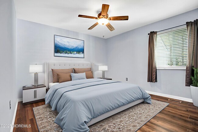 Building Photo - 207 Coville Dr