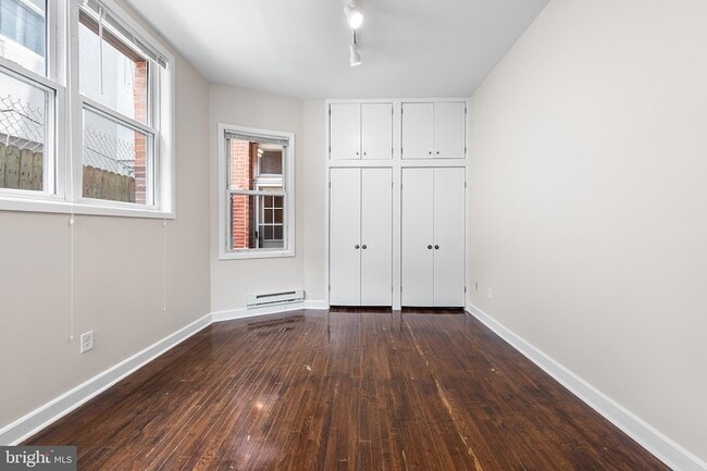 Building Photo - 1614 N 2nd St