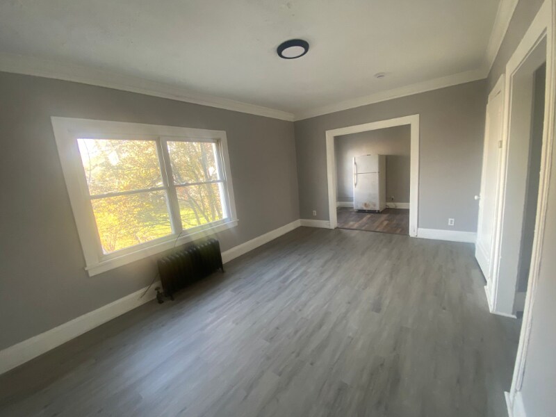 Building Photo - 392 E 147th St