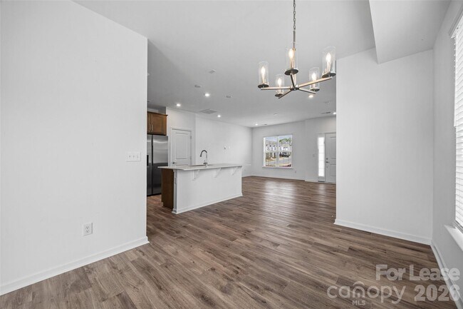 Building Photo - 16212 Leading St