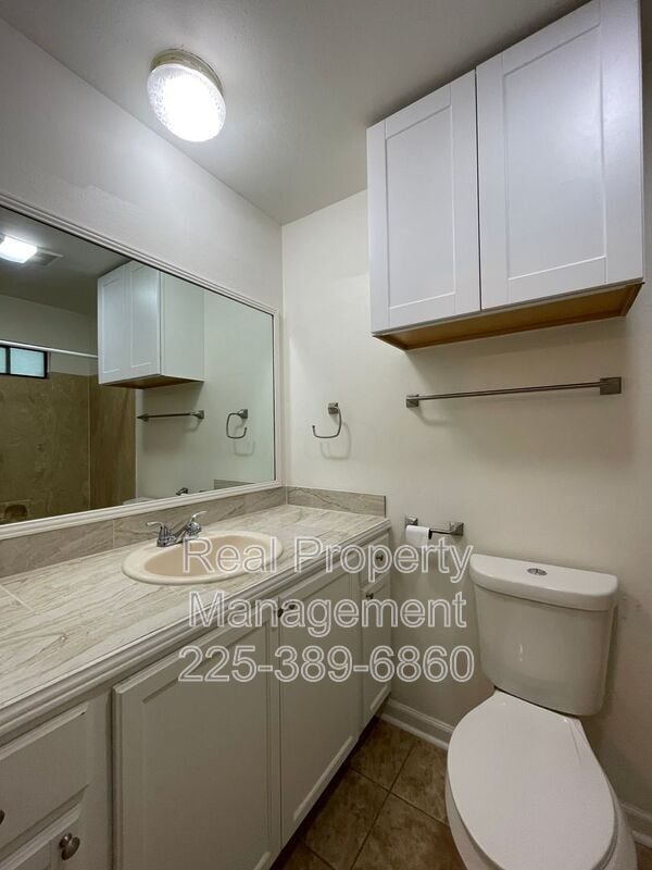 Building Photo - 5084 Cumberland Cove Dr