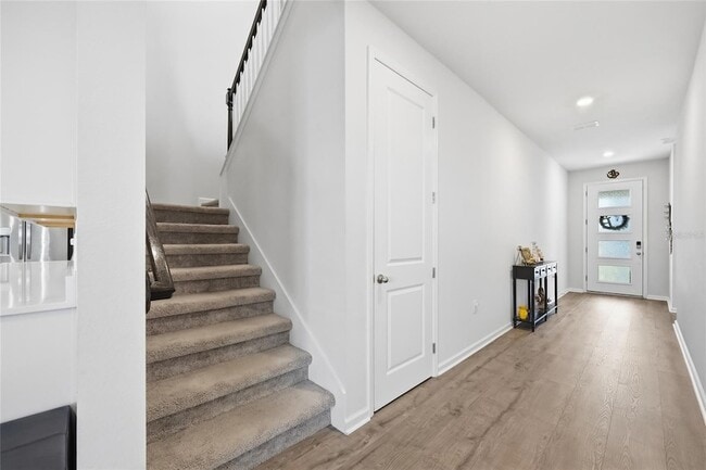 Building Photo - 1123 Sugarwood St