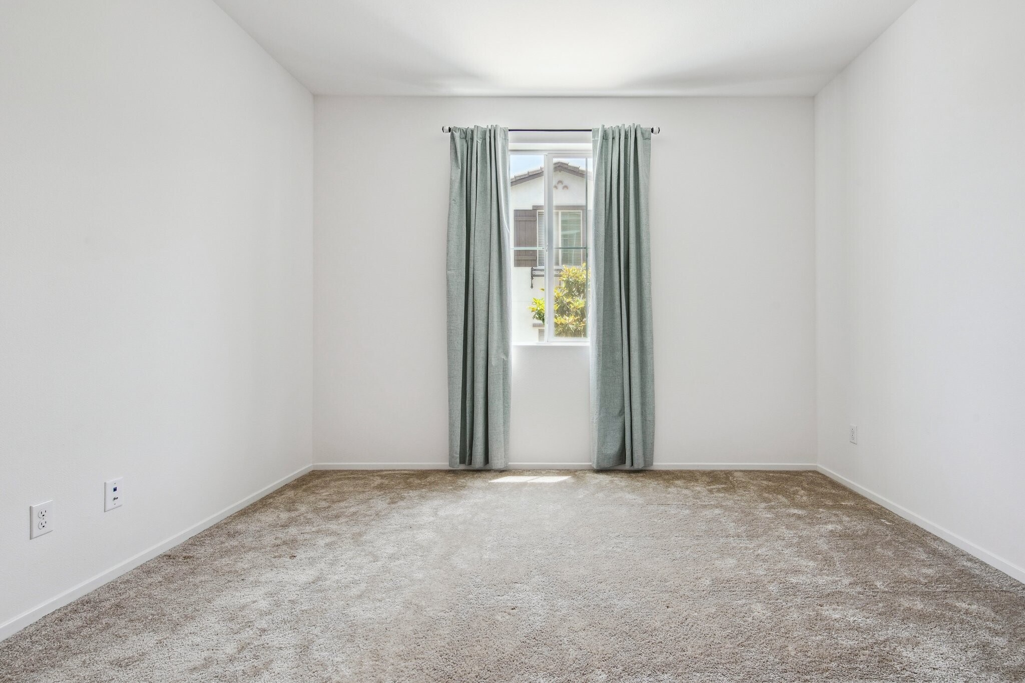 Building Photo - 5584 Kate Way