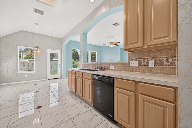 Building Photo - 12338 Ashford Hollow Dr