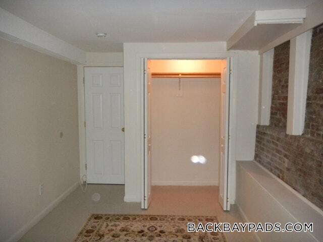 Building Photo - 277 Marlborough St