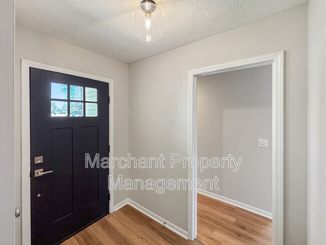 Building Photo - 231 Batesview Dr