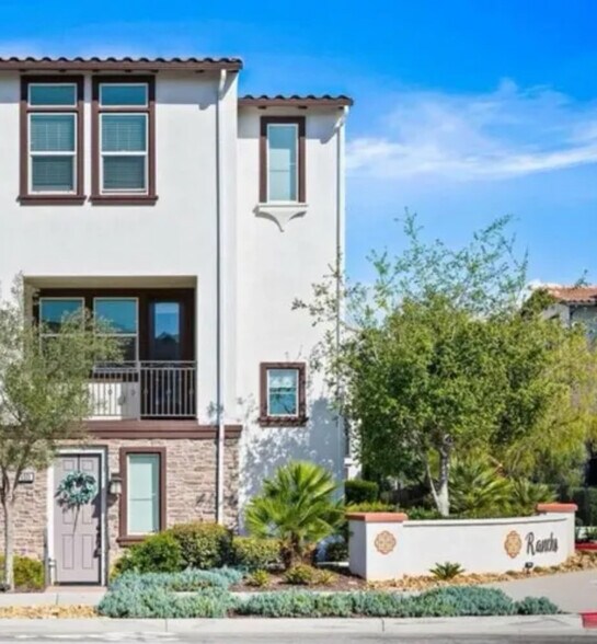 Building Photo - 4201 Mission Ranch Way