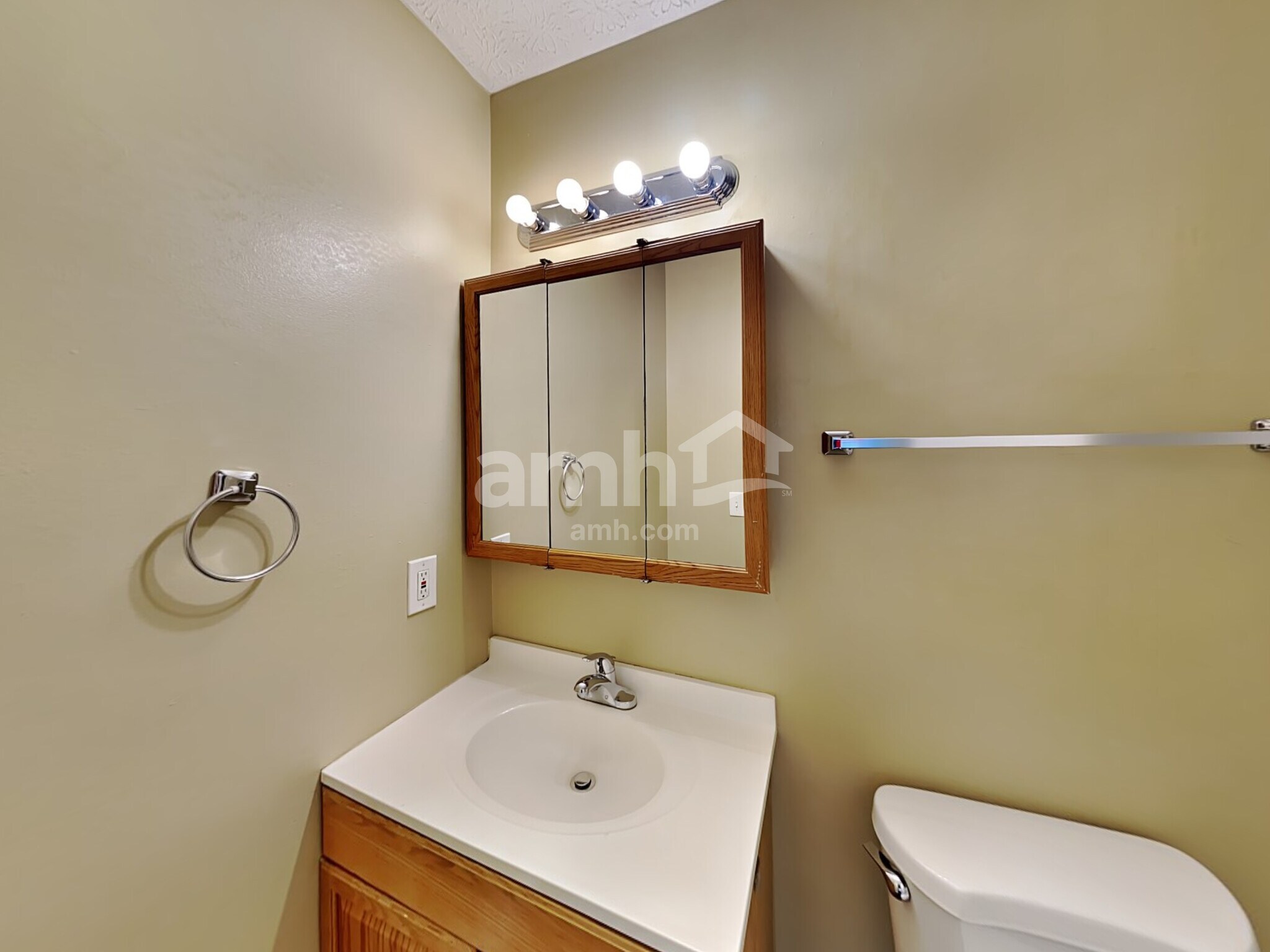 Building Photo - 3019 Olson Pl