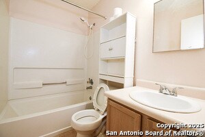 Building Photo - 5515 Champions Hill Dr