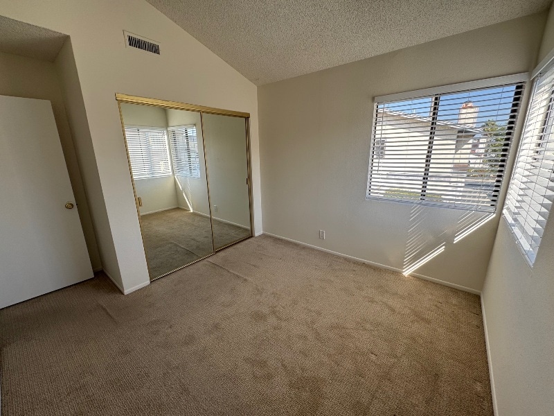 Building Photo - 1904 Harriman Ln