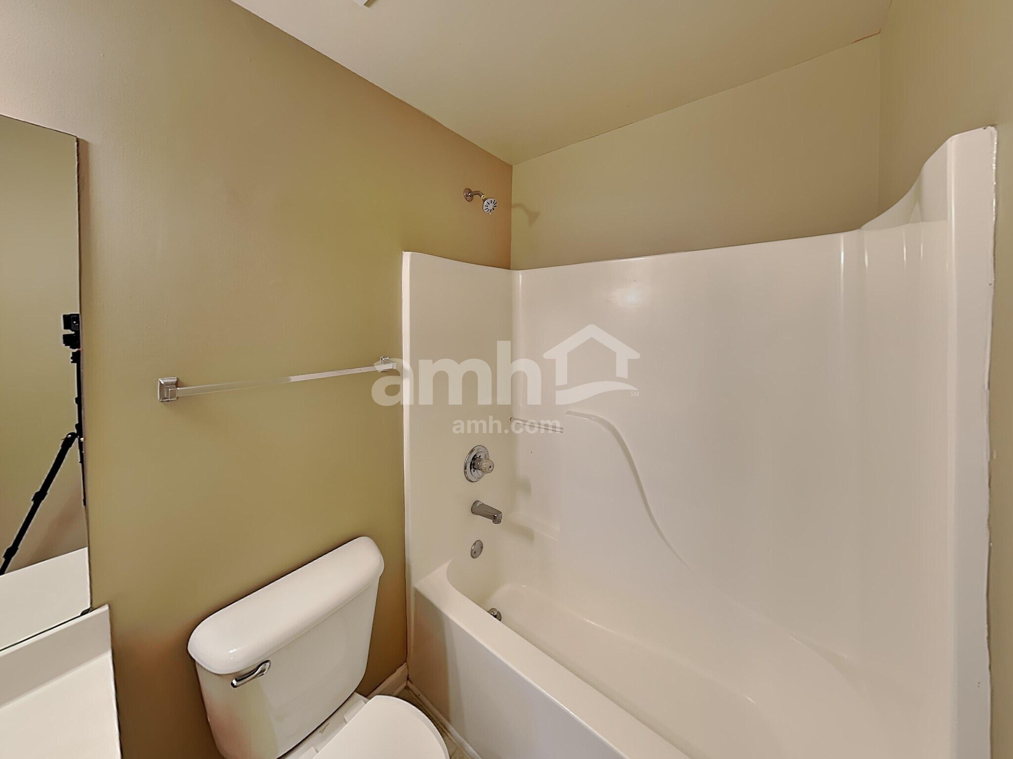 Building Photo - 1620 Harrison Way