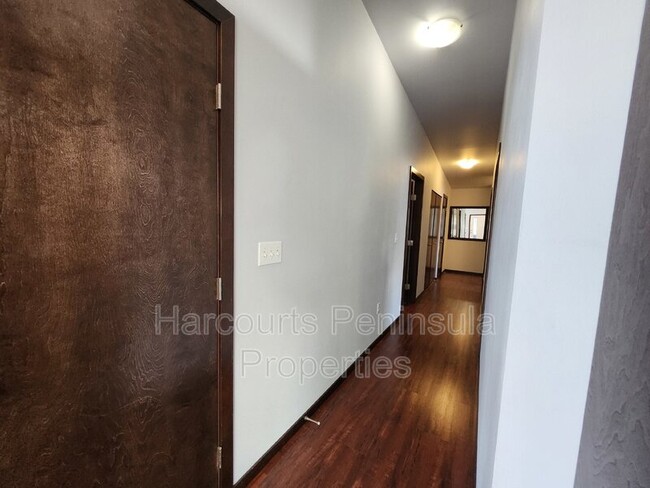 Building Photo - 1224 5th St