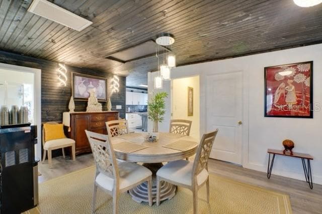 Building Photo - 209 W Olympia Ave