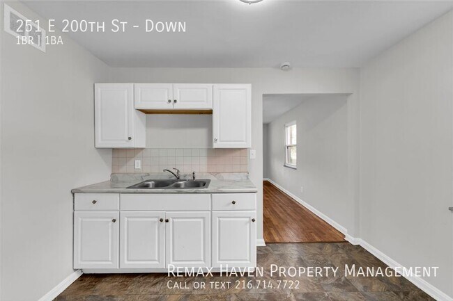 Building Photo - 251 E 200th St