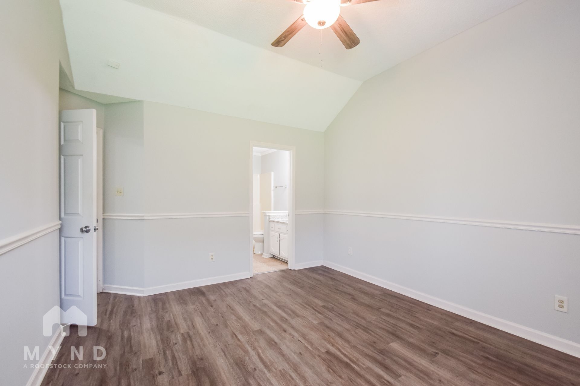 Building Photo - 6354 Amanda Oaks Cir N
