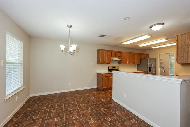 Building Photo - 1108 Germany Dr