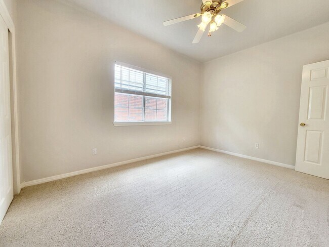 Building Photo - 3/BR, 2/BA Home with Spacious Layout & Lar...
