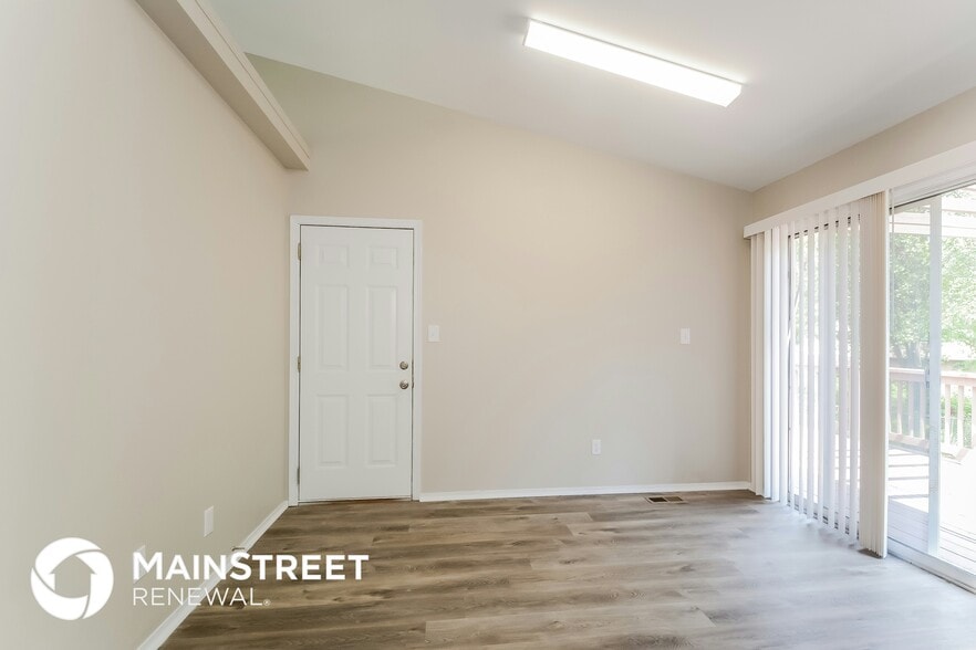 Building Photo - 2114 Sante Fe Cir