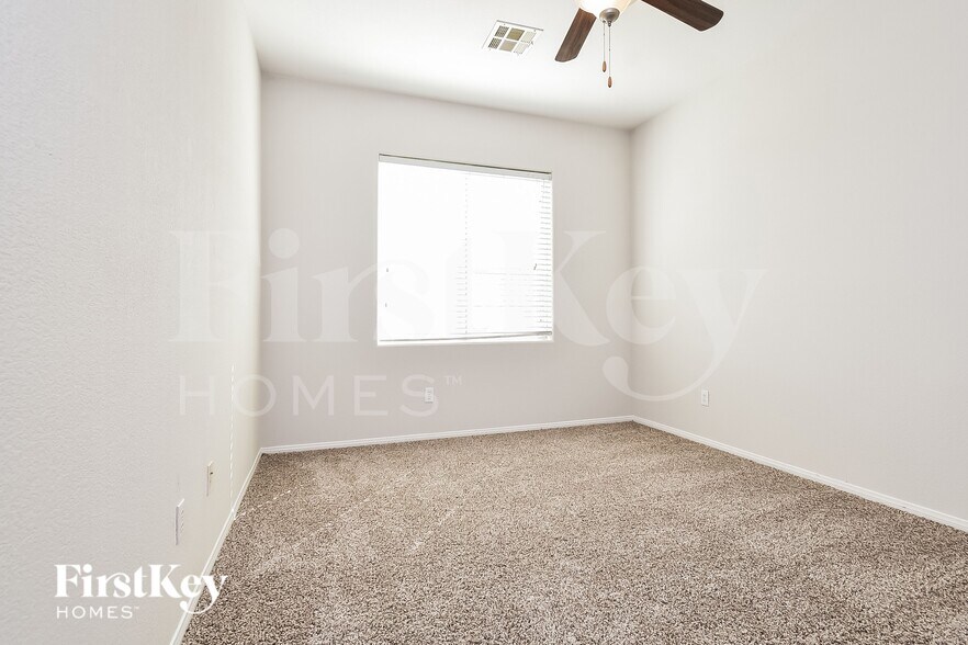 Building Photo - 9328 Euphoria Rose Ave