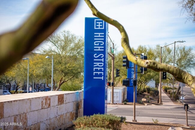 Building Photo - 21320 N 56th St