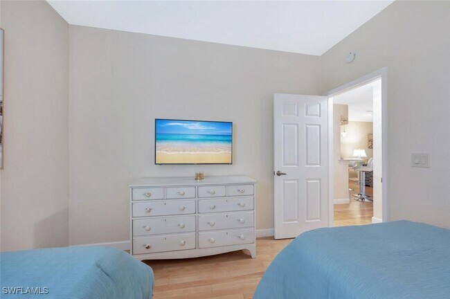 Building Photo - 818 Tanbark Dr