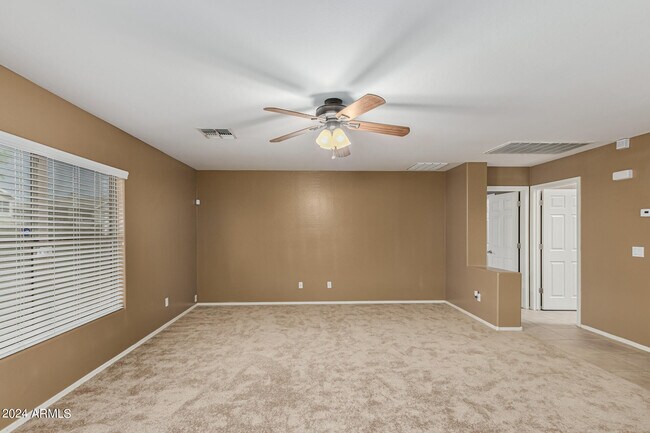 Building Photo - 1710 S 118th Dr