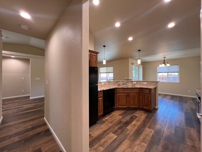 Building Photo - 4-bedroom home in Fallon