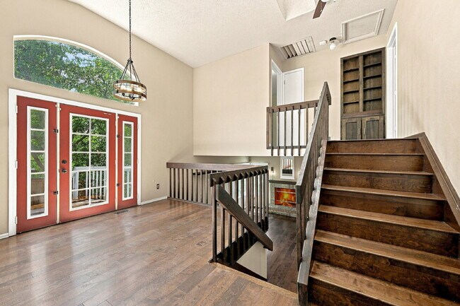 Building Photo - $3,048.95 with $300 Cleaning Voucher, 3 Beds - 2 Bath, Single Family Home in Highlands Ranch with...