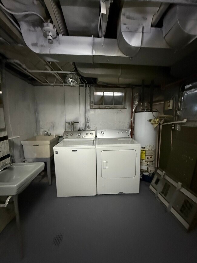 Building Photo - 520 Purce St