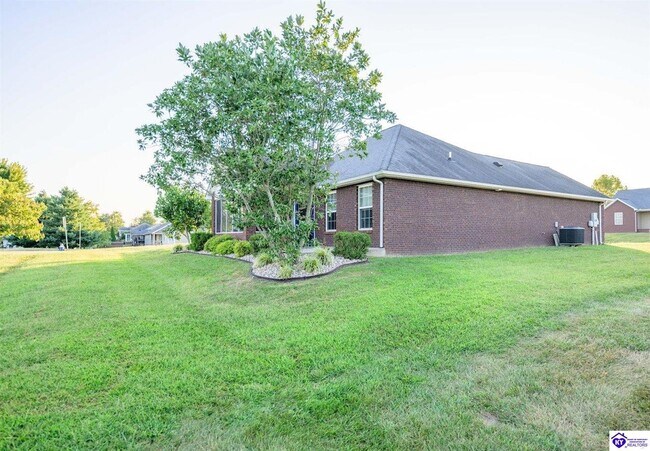 Building Photo - 100 Radford Ct