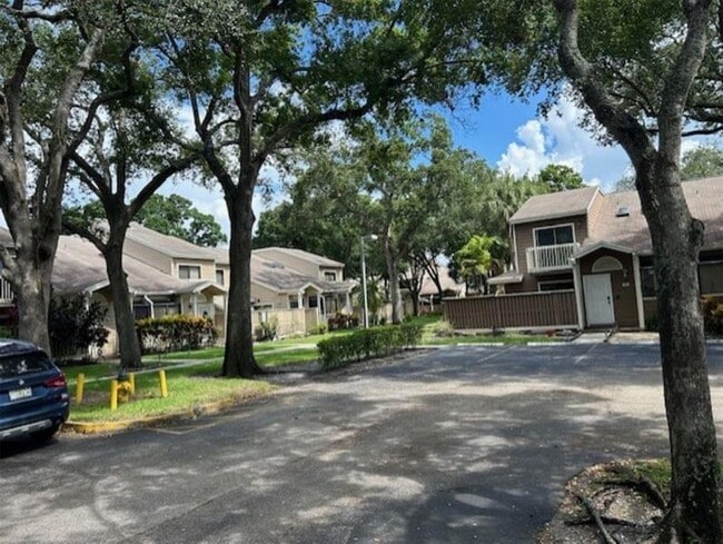 Building Photo - 7160 Sportsman Dr