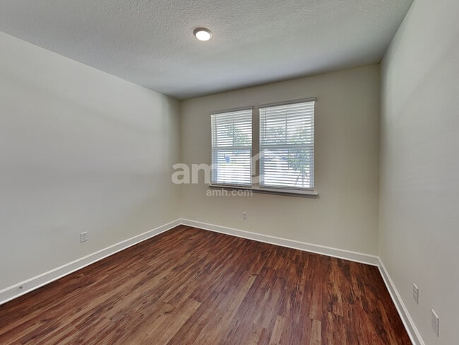 Building Photo - 10724 Coleman Rd