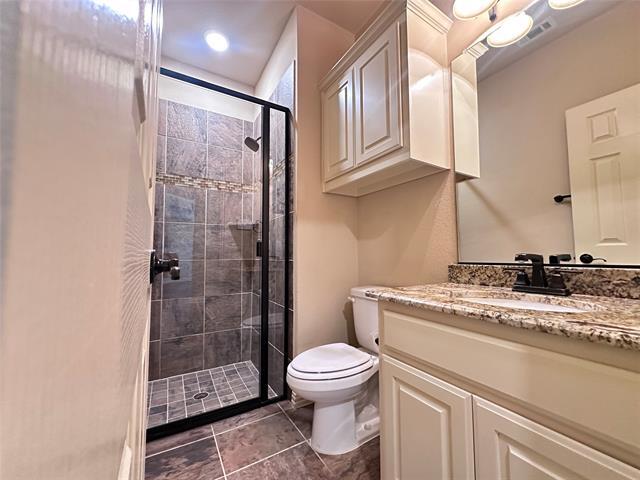 Building Photo - 708 Yarrow St