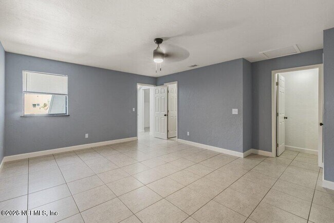 Building Photo - 2885 Sand Castle Ln