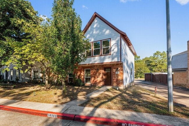 Building Photo - 20361 Fieldtree Dr